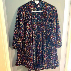 LulaRoe kimono size‎ L short sleeve 100% polyester